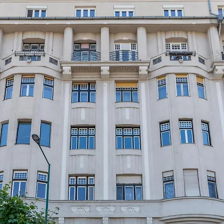 Star House